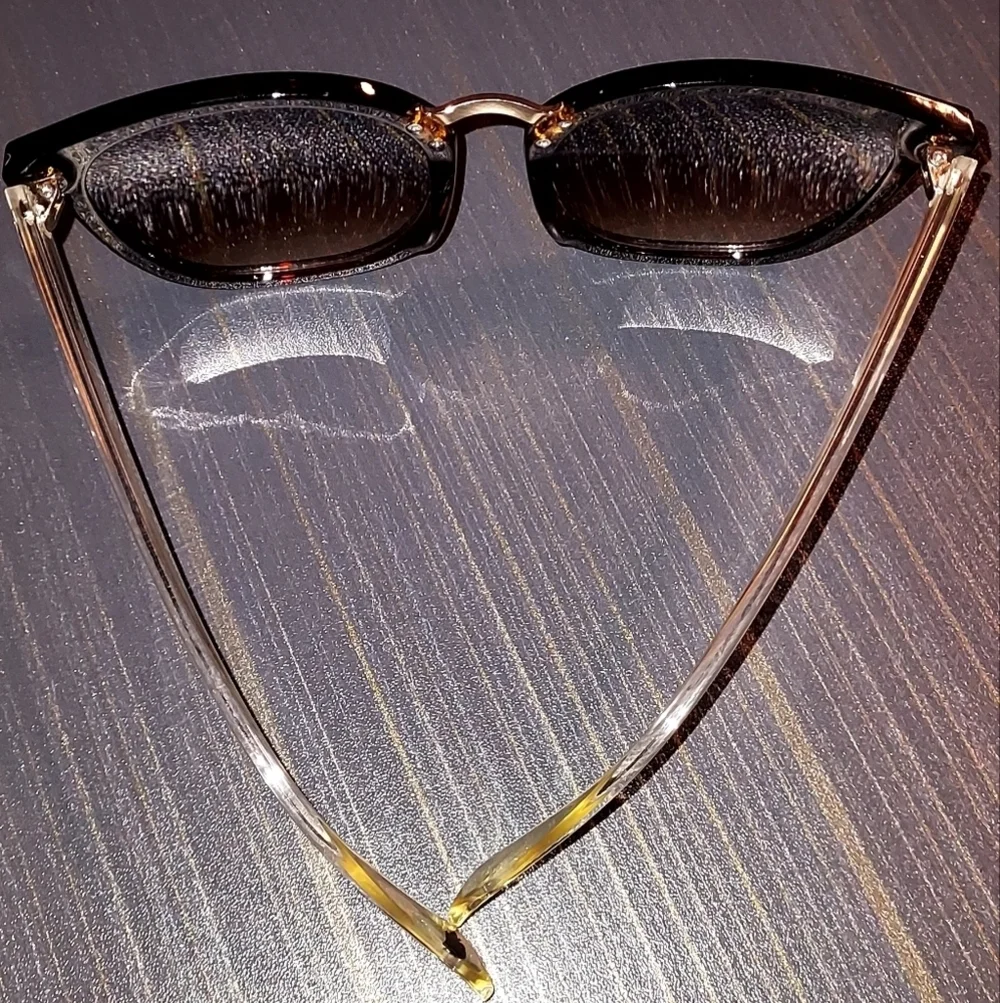 Lucky Brand Tortoise Brown Sunglasses